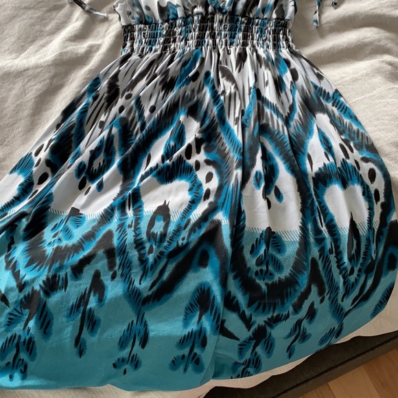 Patterned dress - Picture 3 of 3